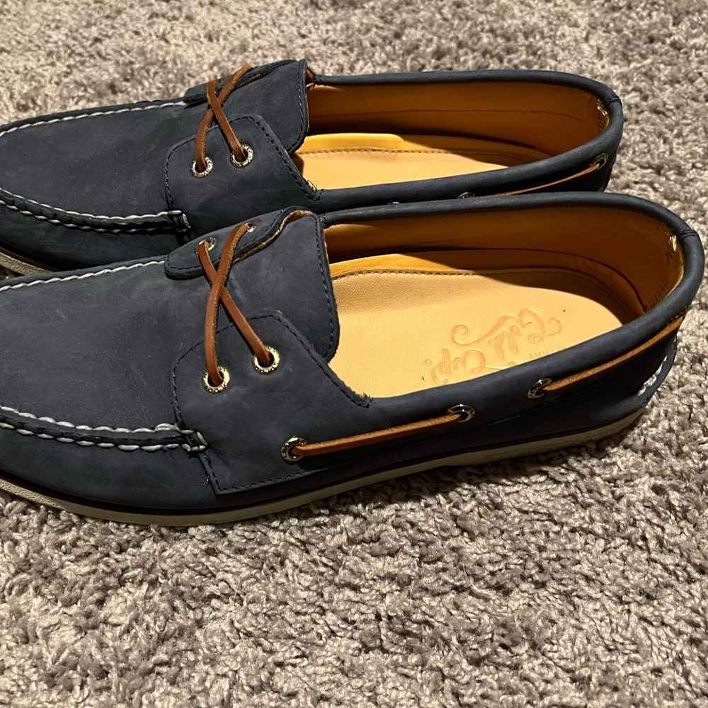 Sperry - Picture 2 of 4